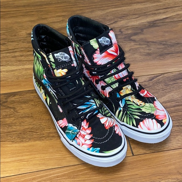 Vans Shoes - Size 7 Hibiscus Flower Vans